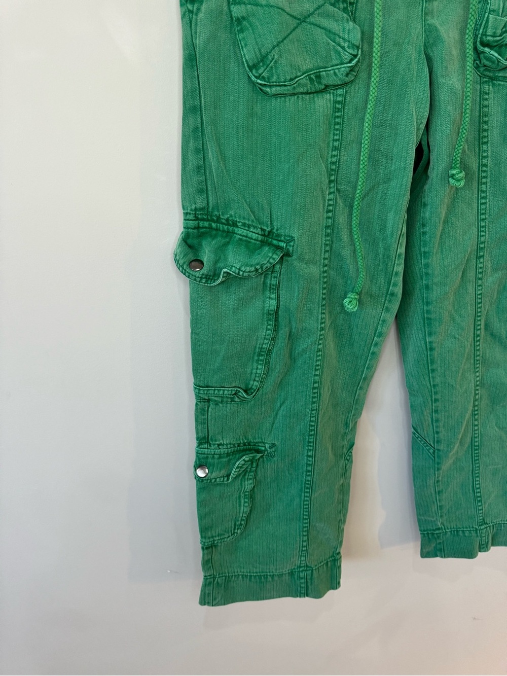 Free People Tahiti Green low Rise Wide Leg Cargo Pocket Pants Size XS - Picture 7 of 14